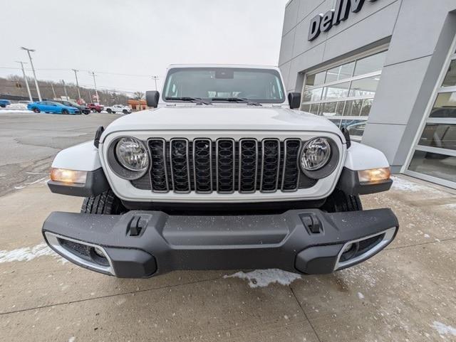 new 2025 Jeep Gladiator car, priced at $47,825