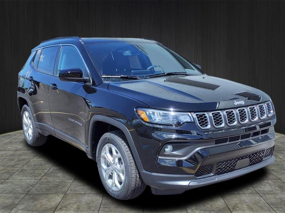 new 2024 Jeep Compass car, priced at $28,535