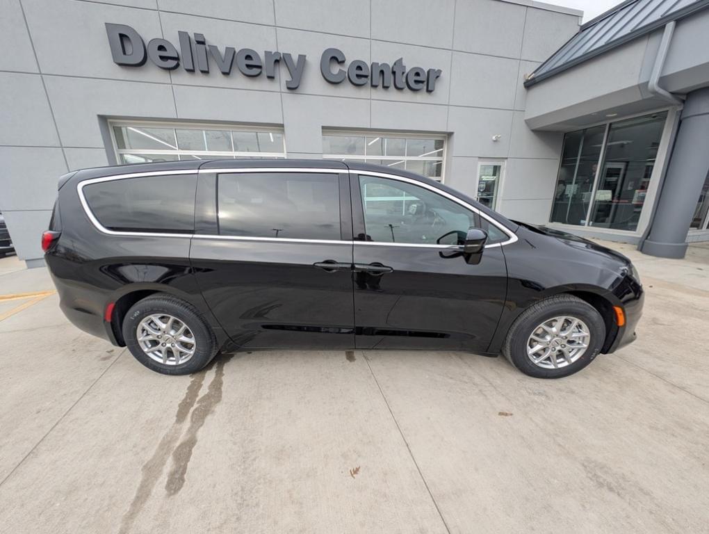 new 2025 Chrysler Voyager car, priced at $40,190