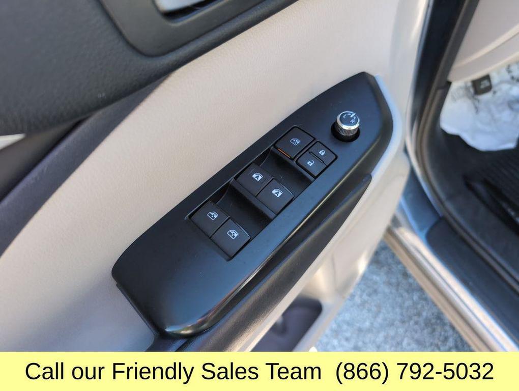 used 2017 Toyota Highlander car, priced at $18,753