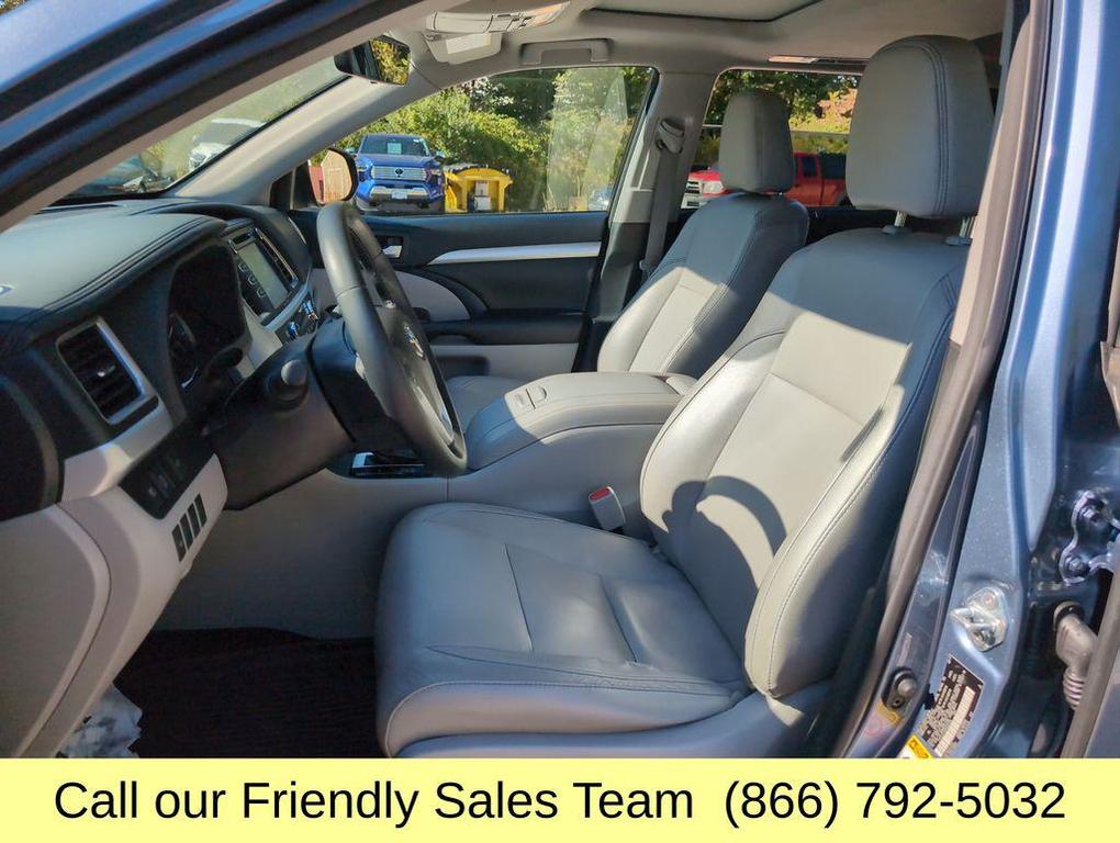 used 2017 Toyota Highlander car, priced at $18,753