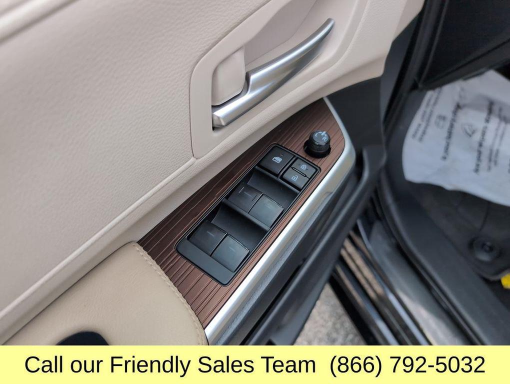 used 2023 Toyota Sienna car, priced at $43,969