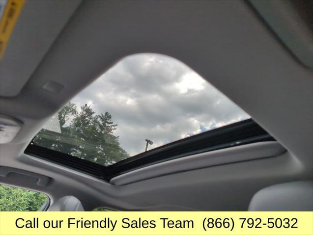 used 2020 Toyota Highlander car, priced at $32,653