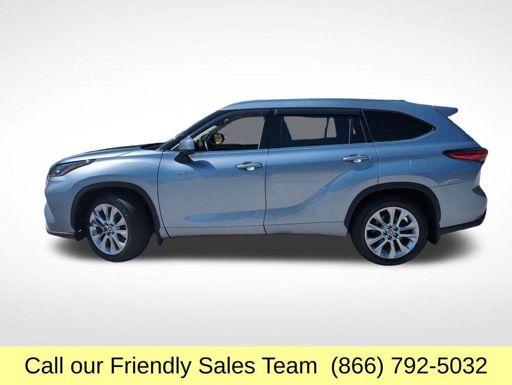 used 2021 Toyota Highlander Hybrid car, priced at $27,676