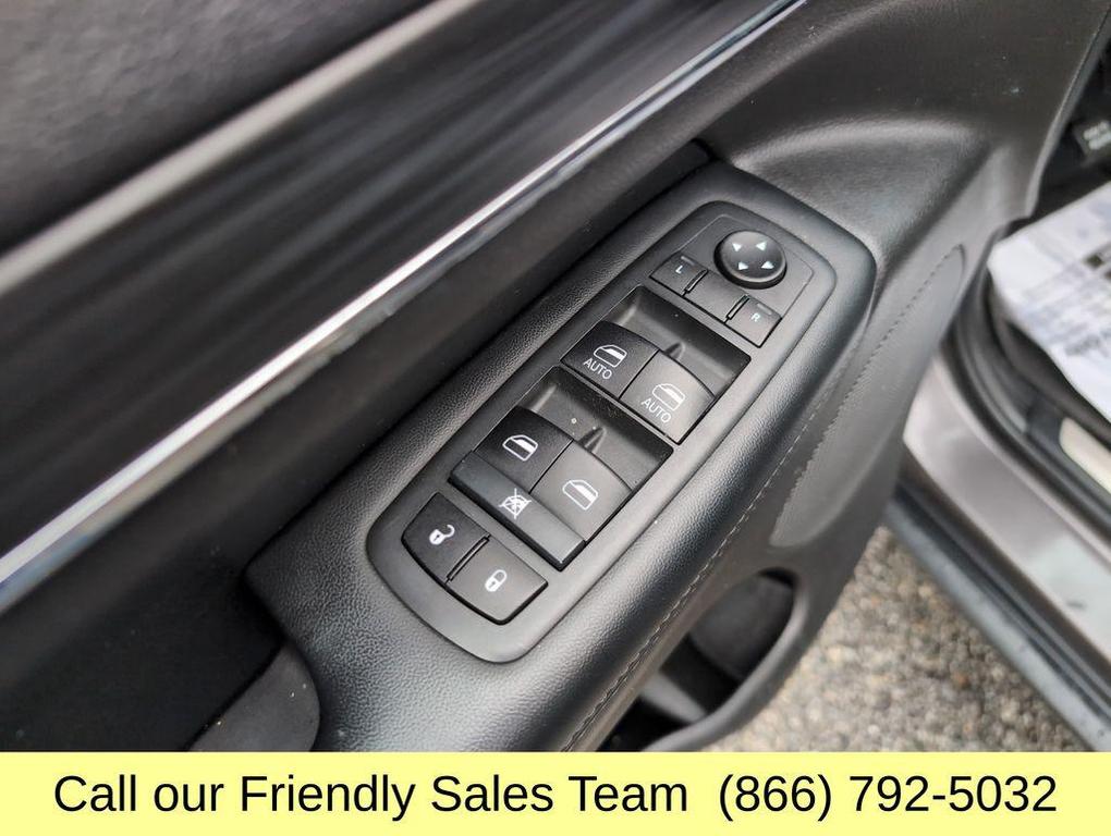 used 2020 Jeep Grand Cherokee car, priced at $17,995