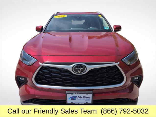 used 2022 Toyota Highlander car, priced at $33,998