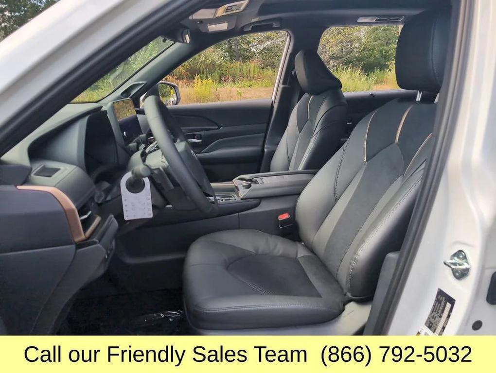 new 2025 Toyota Grand Highlander Hybrid car, priced at $62,042