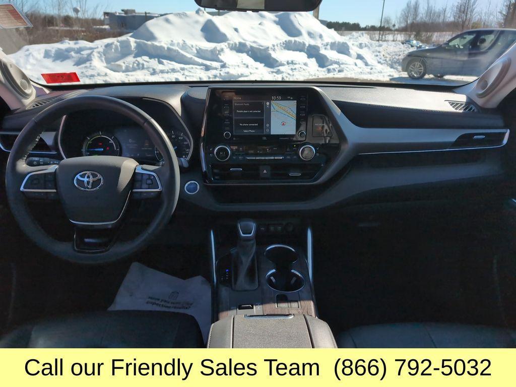 used 2021 Toyota Highlander Hybrid car, priced at $37,110