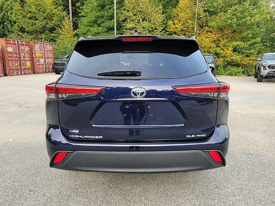 used 2021 Toyota Highlander car, priced at $33,831