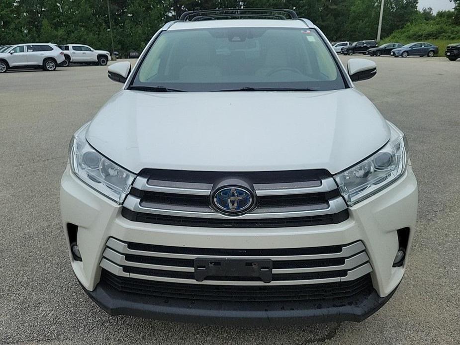 used 2018 Toyota Highlander Hybrid car, priced at $19,290