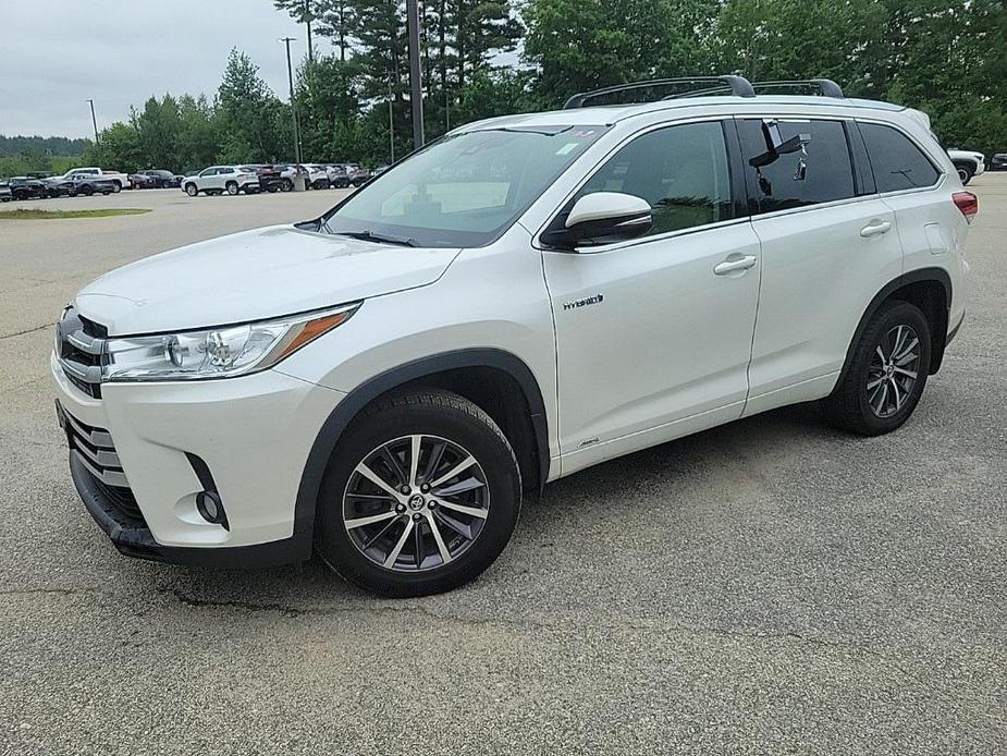 used 2018 Toyota Highlander Hybrid car, priced at $19,290