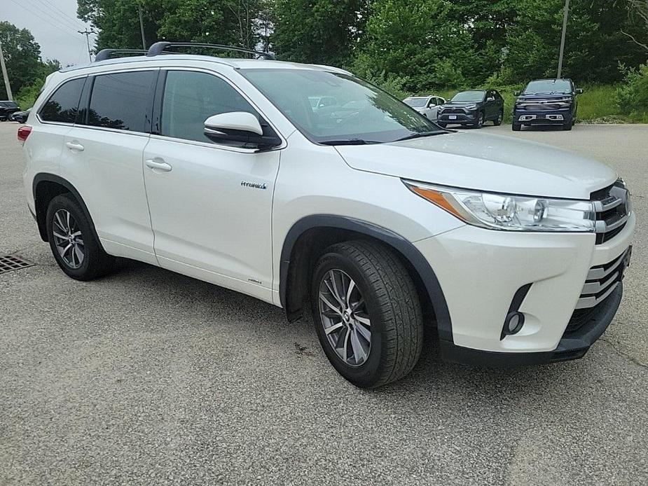 used 2018 Toyota Highlander Hybrid car, priced at $19,290