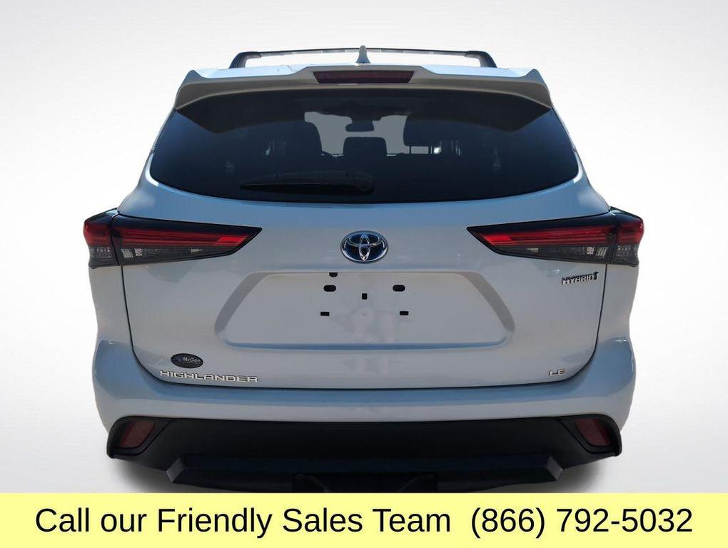 used 2020 Toyota Highlander Hybrid car, priced at $31,931