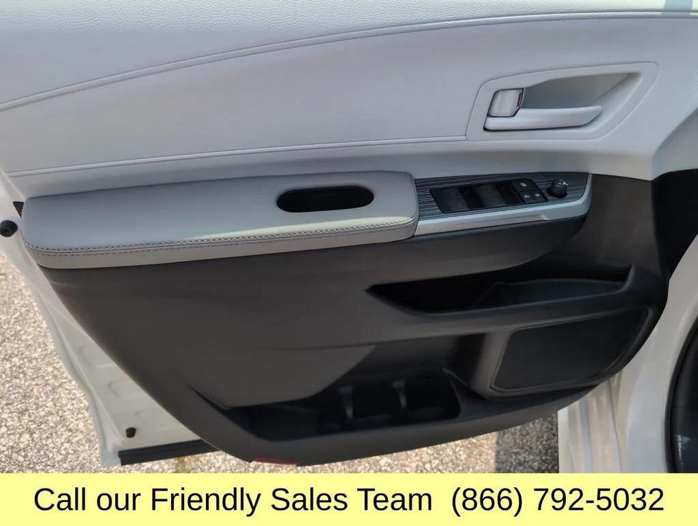 new 2025 Toyota Sienna car, priced at $43,694
