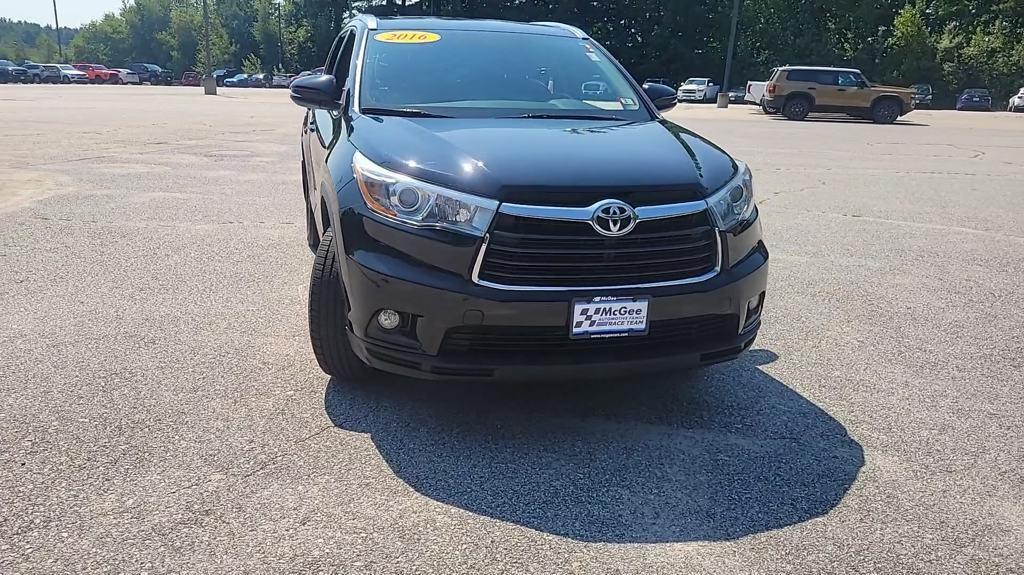 used 2016 Toyota Highlander car, priced at $20,448