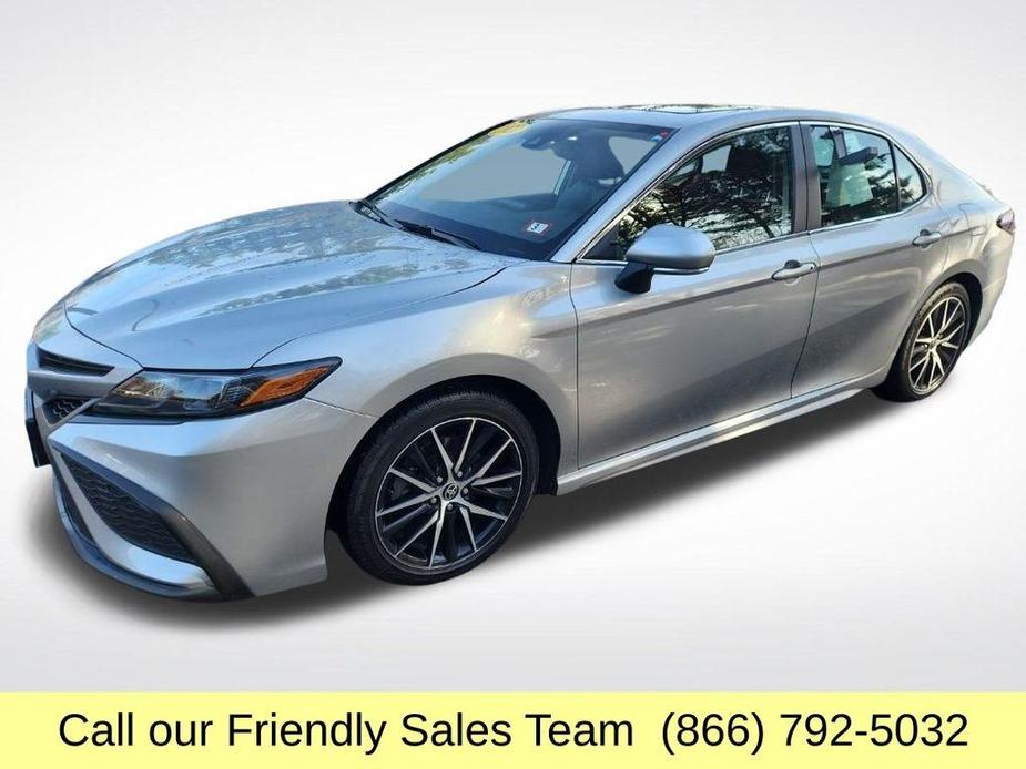 used 2022 Toyota Camry Hybrid car, priced at $21,288