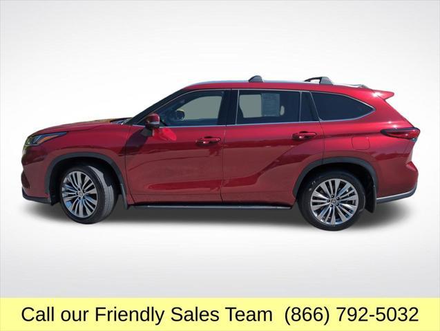 used 2023 Toyota Highlander car, priced at $42,388