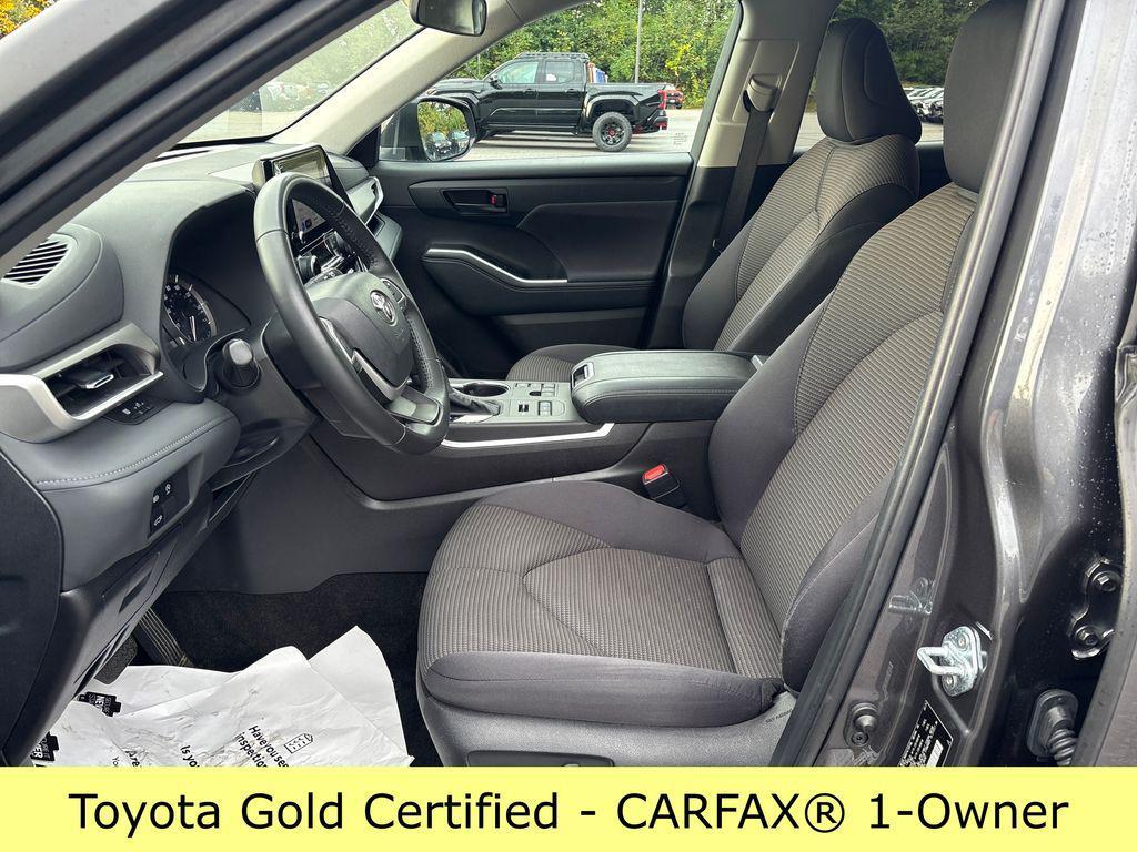 used 2024 Toyota Highlander car, priced at $36,187