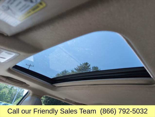 used 2013 Toyota Highlander car, priced at $9,998