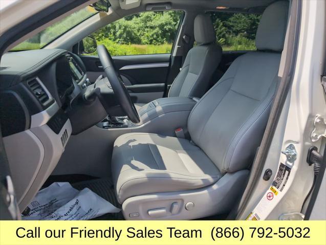 used 2015 Toyota Highlander car, priced at $15,754
