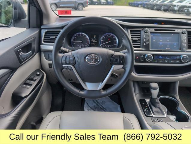 used 2015 Toyota Highlander car, priced at $15,754