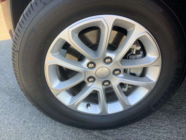 used 2021 Jeep Grand Cherokee car, priced at $27,995