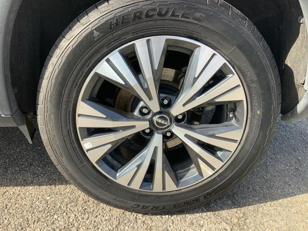used 2023 Nissan Rogue car, priced at $22,446