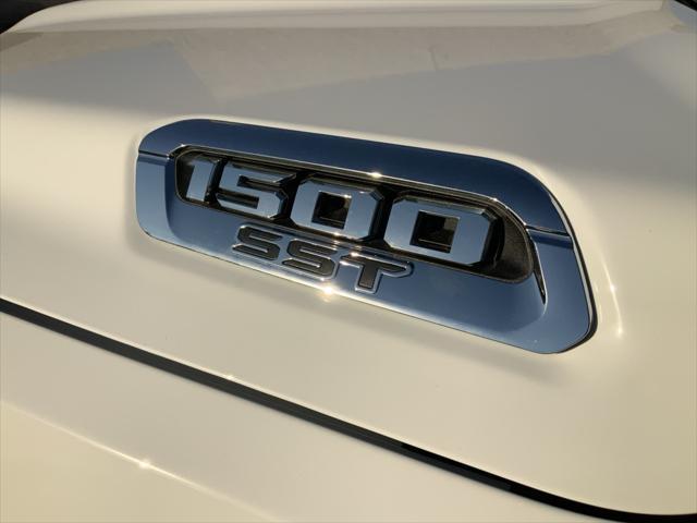 new 2025 Ram 1500 car, priced at $76,520