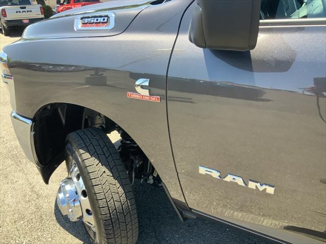 new 2025 Ram 3500 car, priced at $77,495