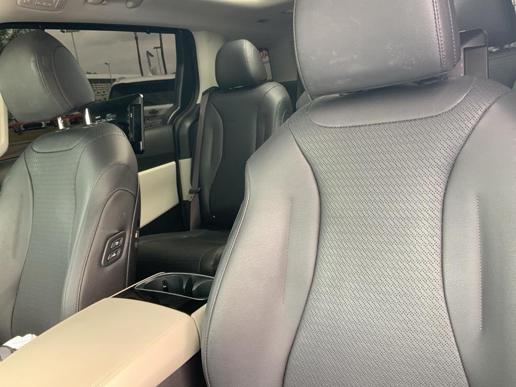 used 2024 Kia Carnival car, priced at $44,596