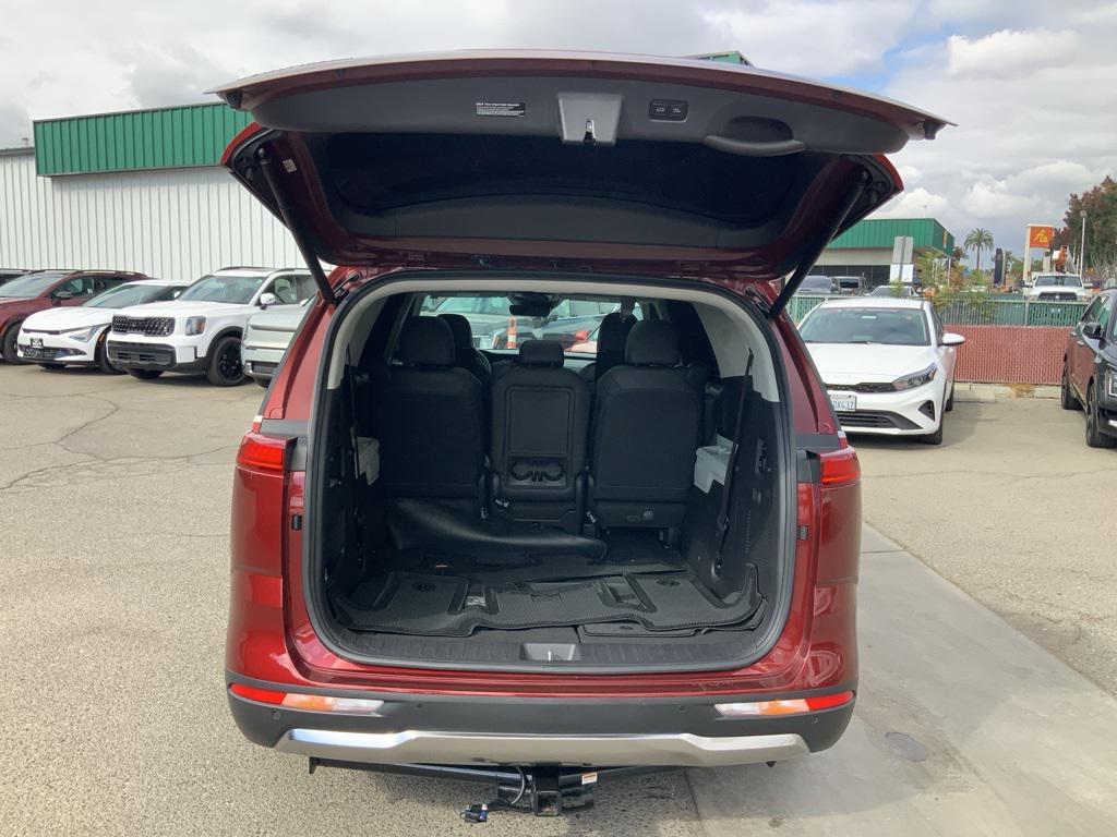 used 2024 Kia Carnival car, priced at $44,596