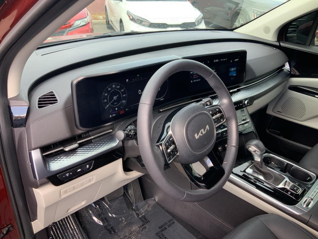 used 2024 Kia Carnival car, priced at $44,596