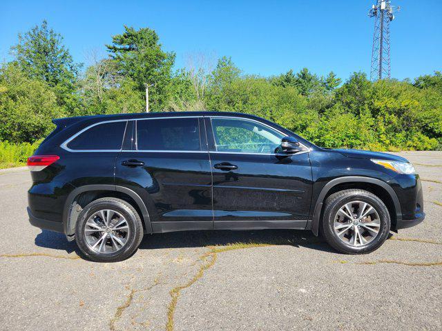 used 2019 Toyota Highlander car, priced at $25,808