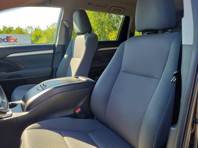 used 2019 Toyota Highlander car, priced at $25,808