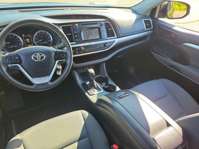 used 2019 Toyota Highlander car, priced at $25,808