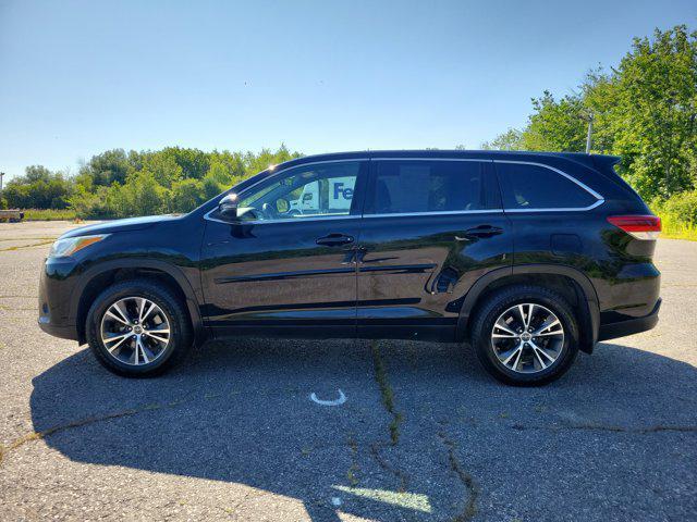 used 2019 Toyota Highlander car, priced at $25,808