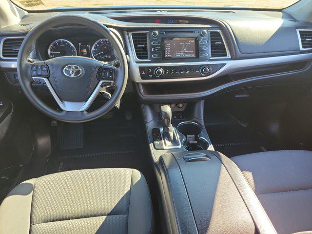 used 2019 Toyota Highlander car, priced at $25,808