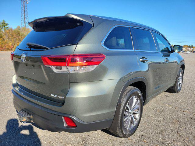 used 2018 Toyota Highlander car, priced at $23,301