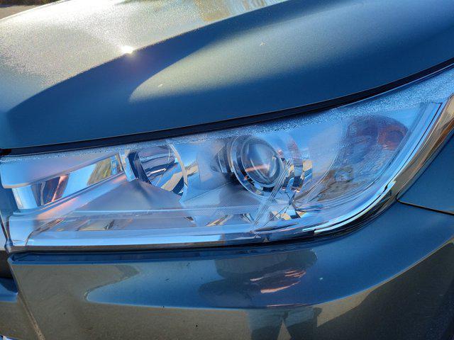 used 2018 Toyota Highlander car, priced at $23,301