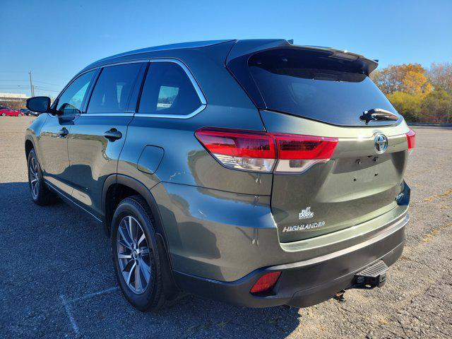 used 2018 Toyota Highlander car, priced at $23,301