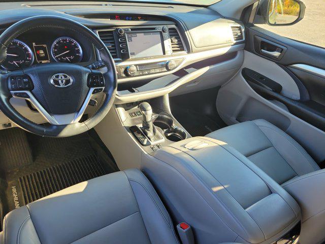 used 2018 Toyota Highlander car, priced at $23,301