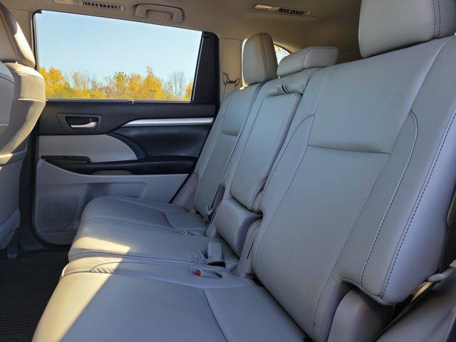 used 2018 Toyota Highlander car, priced at $23,301