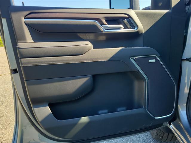 new 2025 GMC Sierra 2500 car, priced at $69,085