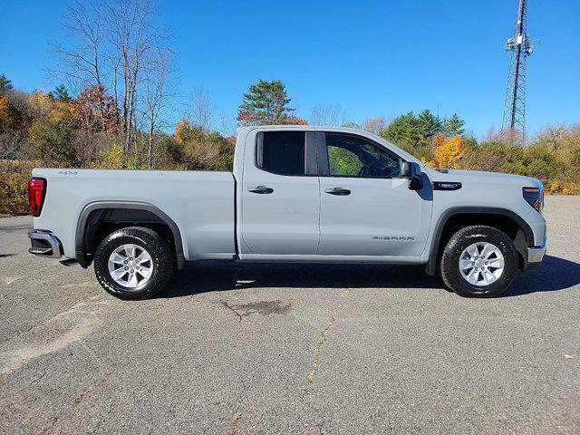 new 2025 GMC Sierra 1500 car, priced at $47,215