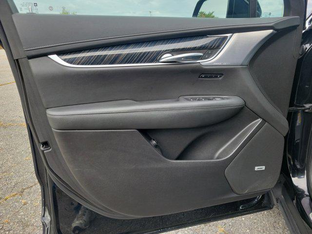 used 2022 Cadillac XT6 car, priced at $31,968