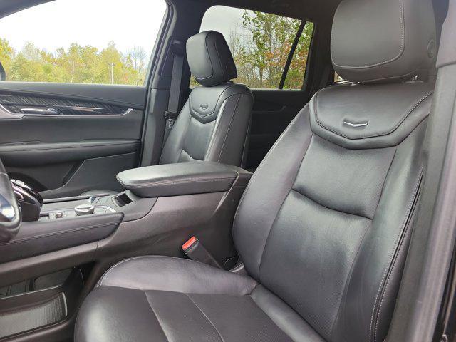 used 2022 Cadillac XT6 car, priced at $31,968