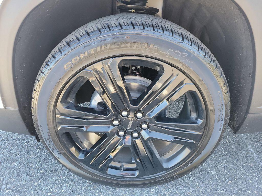 new 2026 GMC Acadia car, priced at $55,125
