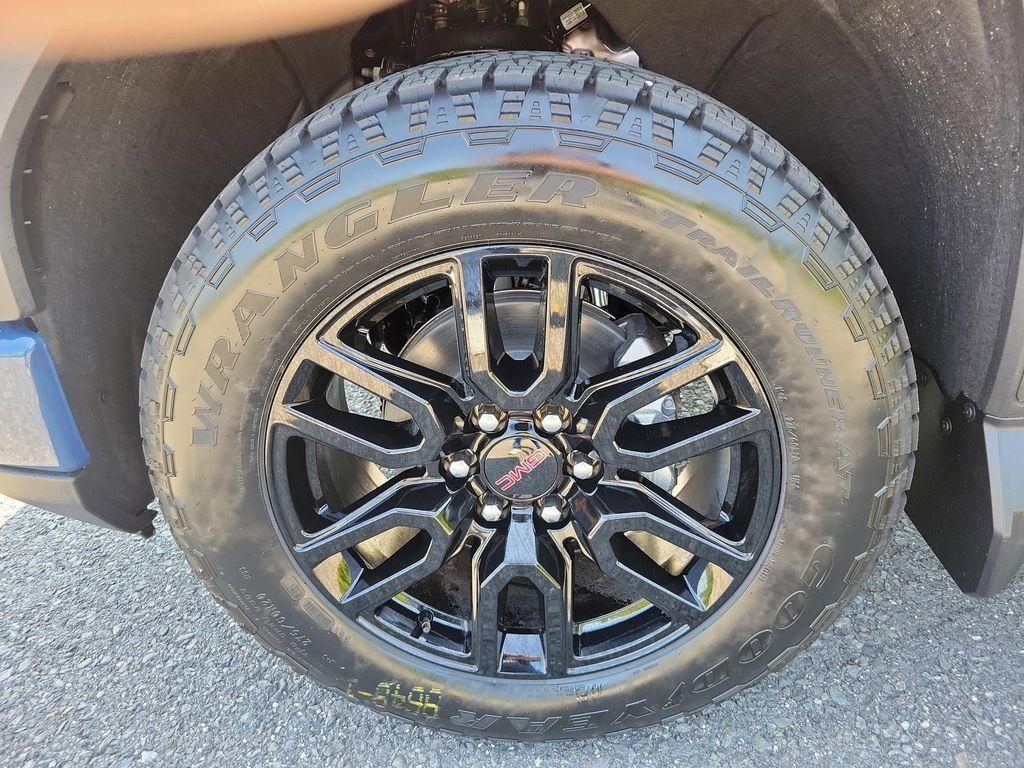 new 2026 GMC Sierra 1500 car, priced at $58,660