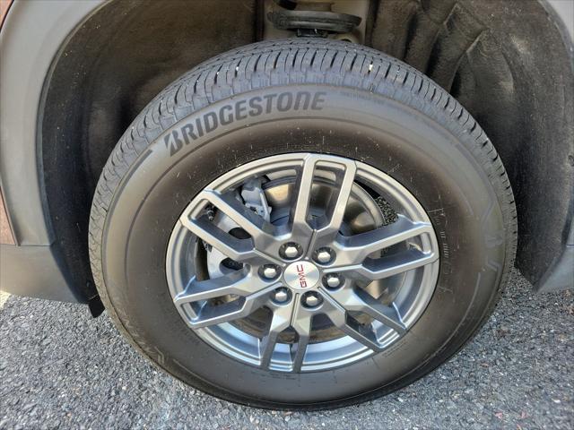 new 2025 GMC Acadia car, priced at $46,540