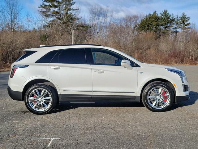 new 2025 Cadillac XT5 car, priced at $59,390